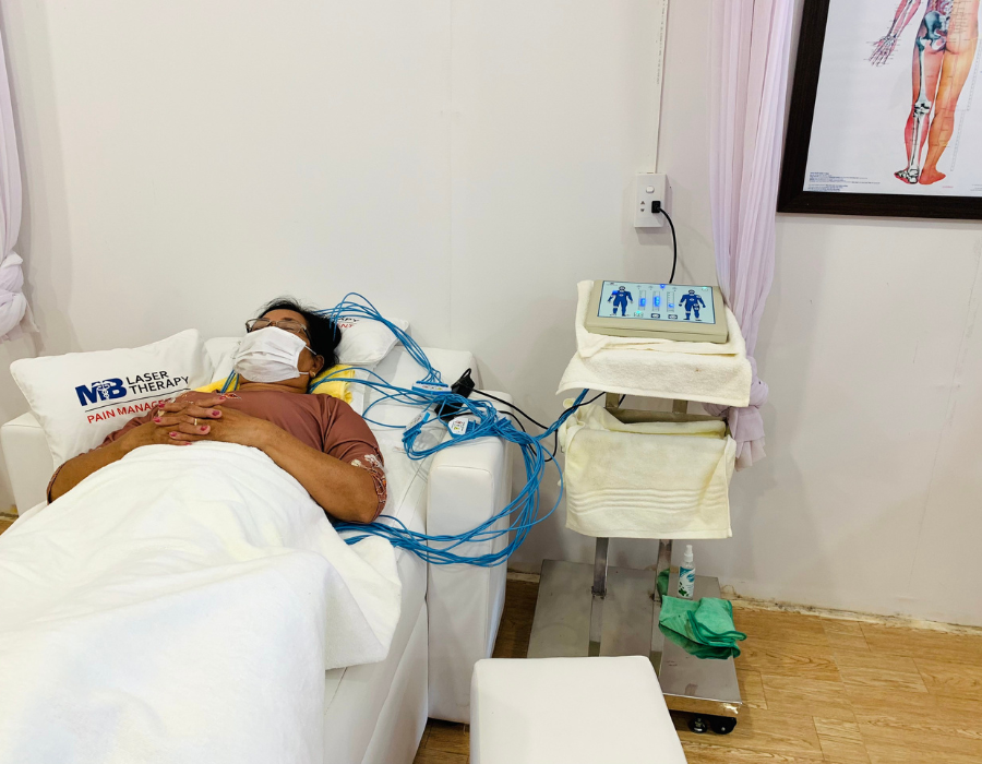 Đau Cổ Vai Gáy Phòng Khám MB Laser ĐỒNG XOÀI