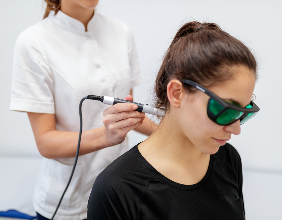 Phòng Khám MB LASER ĐỒNG XOÀI chữa trị bệnh Đau Vai Gáy
