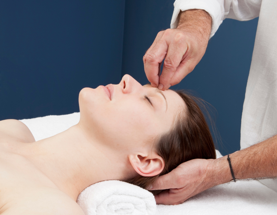 Phòng Khám MB Laser ĐỒNG XOÀI điều trị Đau Đầu, Mất Ngủ