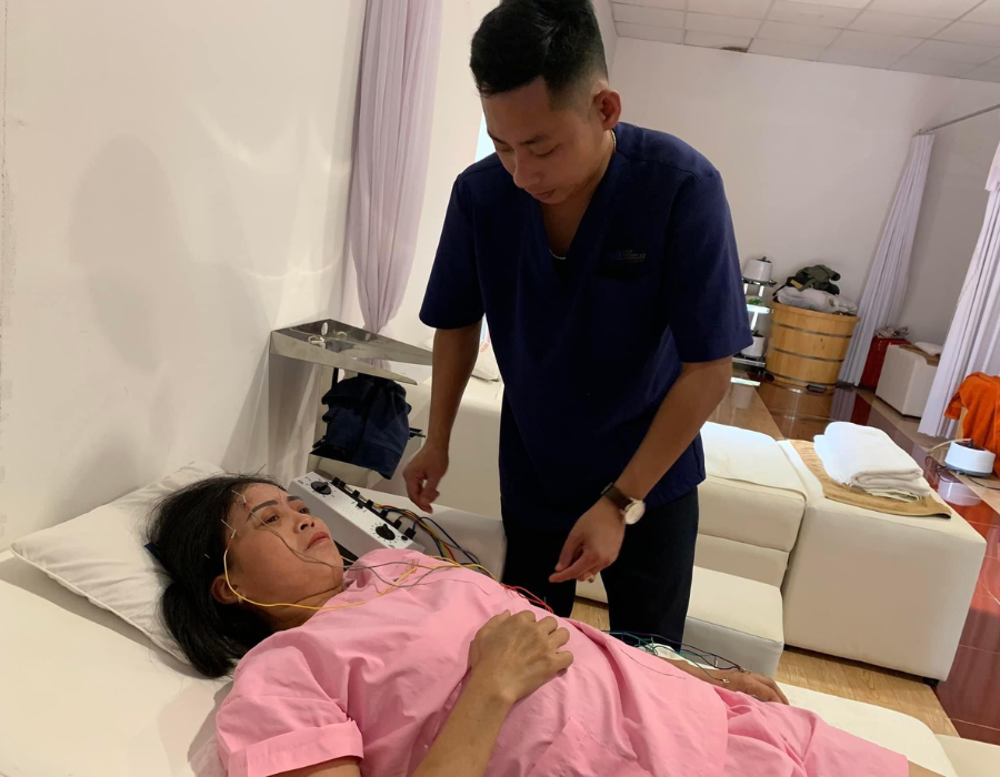 LIỆT BEEL-LIỆT DÂY THẦN KINH SỐ VII Phòng Khám MB Laser ĐỒNG XOÀi